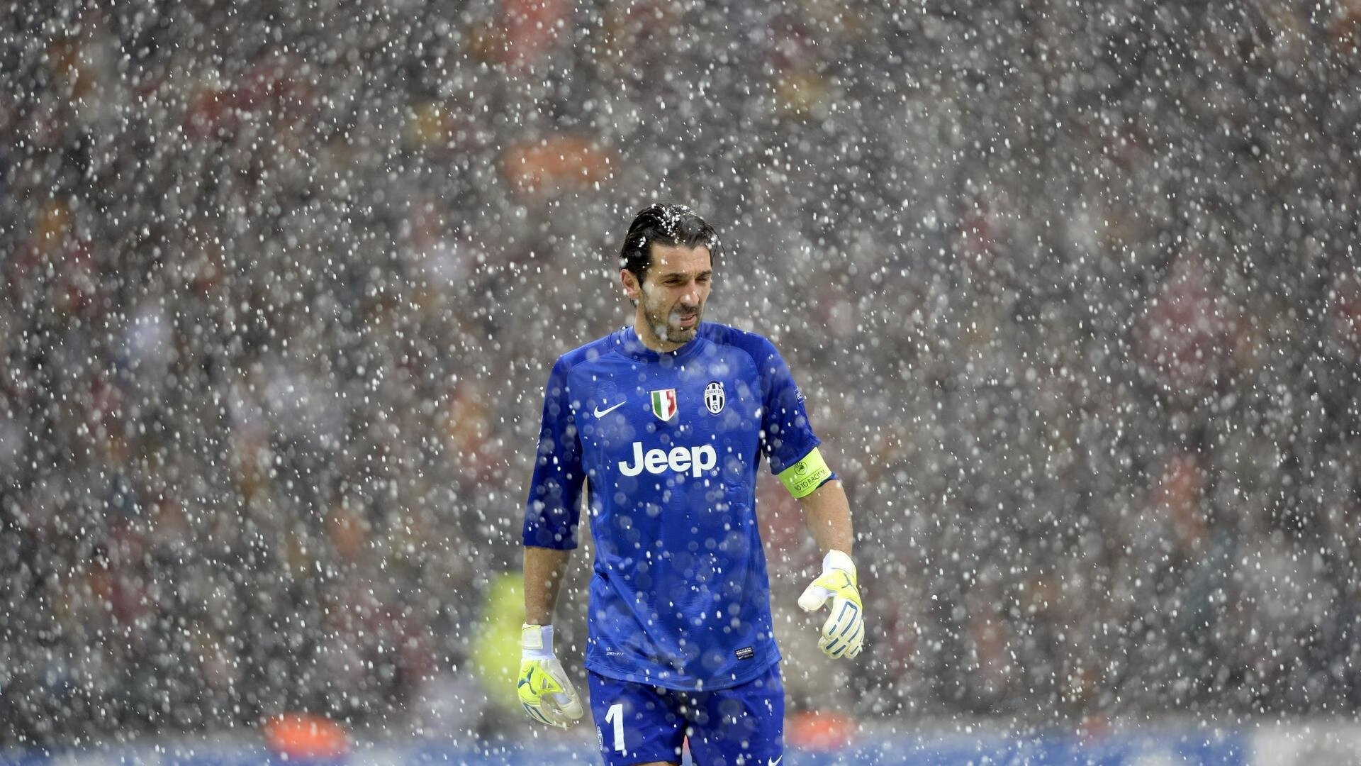 五大联赛中场球员数据表现与传球成功率解读，五大联赛中锋